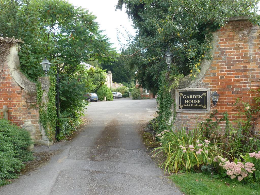 Bed and Breakfast The Garden House Grittleton Exterior foto